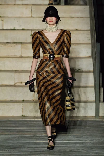 Look 71